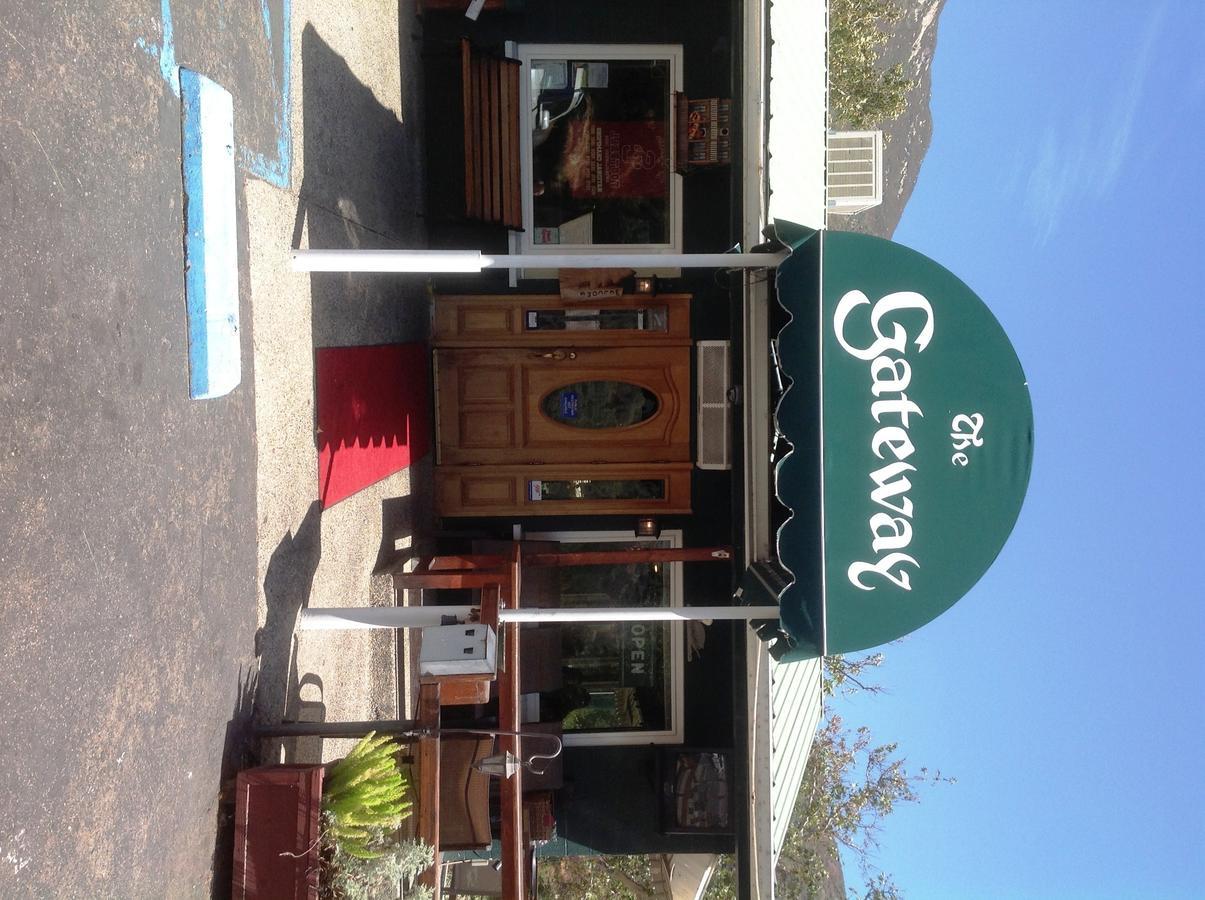 The Gateway Restaurant & Lodge Three Rivers Buitenkant foto